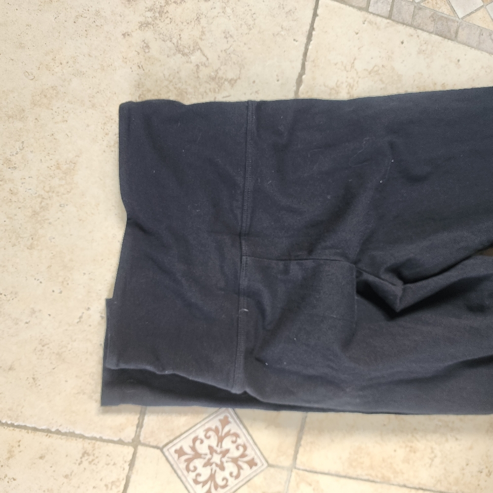 PINK Victoria's Secret' Black Yoga High-Waist Leggings - Picture 4 of 4
